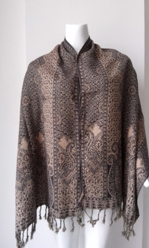 High quality wool Stole/Scarf( 4 colors) - Image 3