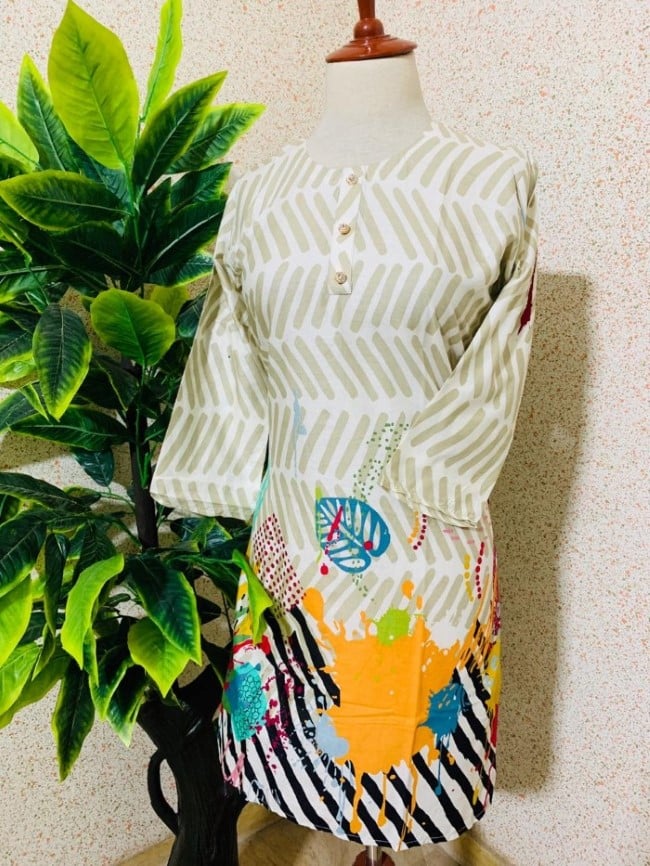 Digital design Lawn Kurti-Print-7